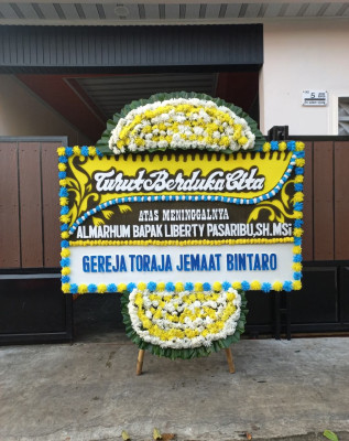Papan Bunga Duka di Kaisabu Baru
